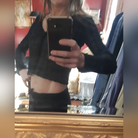 Vintage designer Bisou-bisou cropped top - Picture 4 of 8